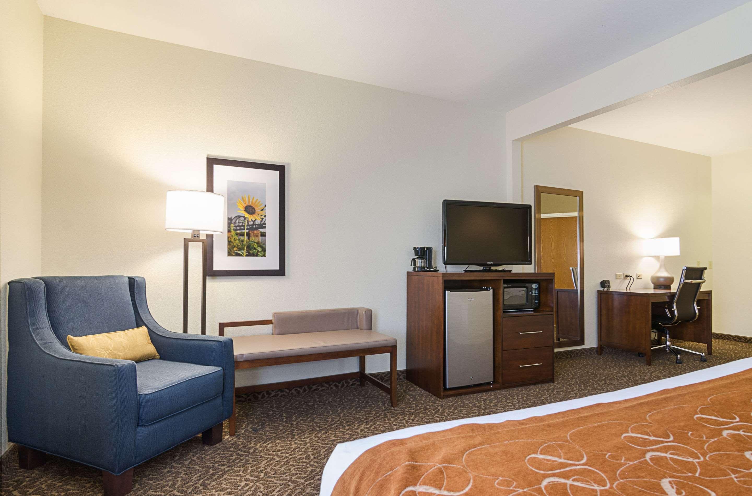 Quality Suites Springdale West I-49 מראה חיצוני תמונה