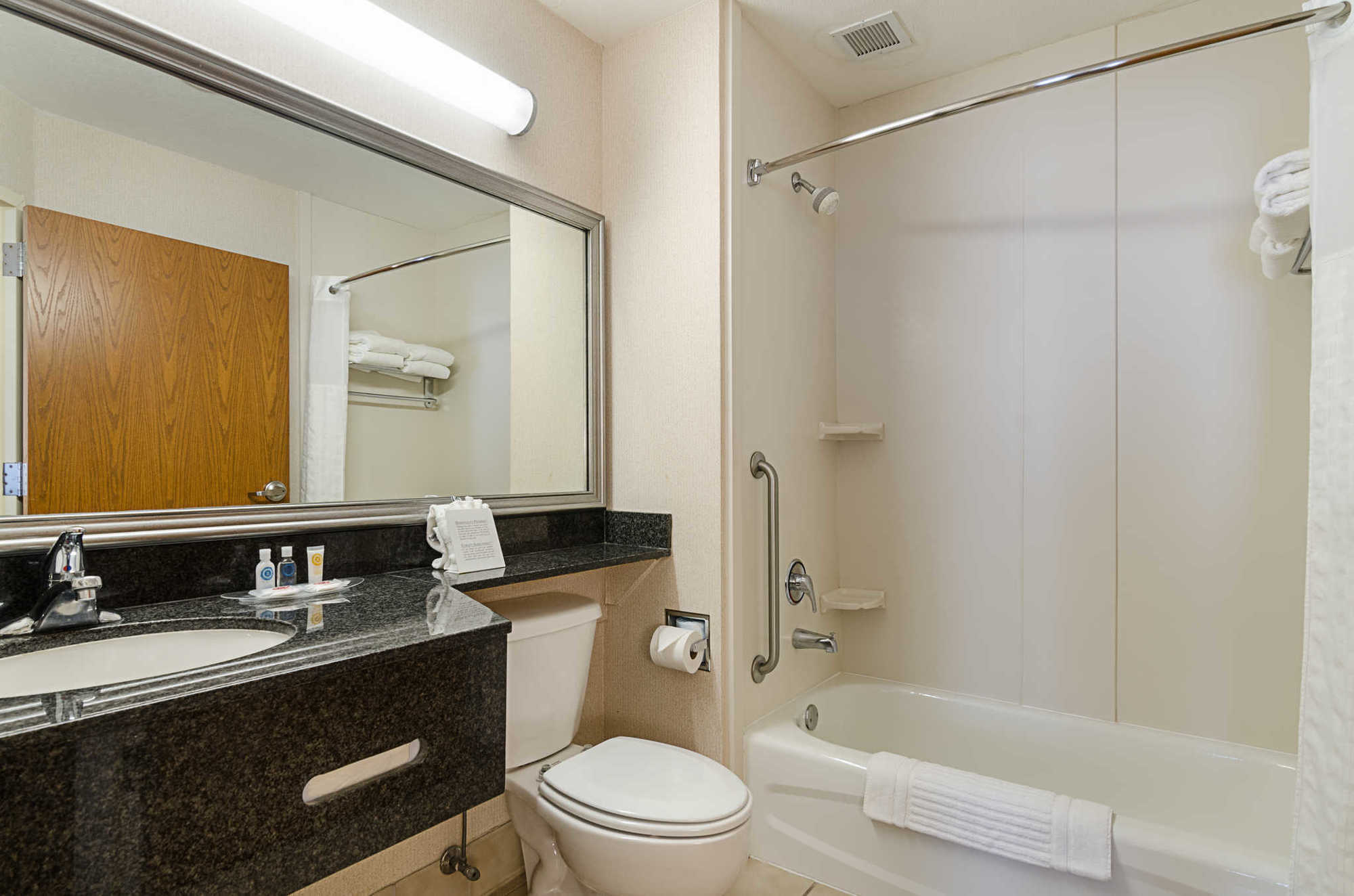 Quality Suites Springdale West I-49 חדר תמונה